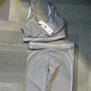 ALO Yoga Gray Sports Bra and Leggings Set
